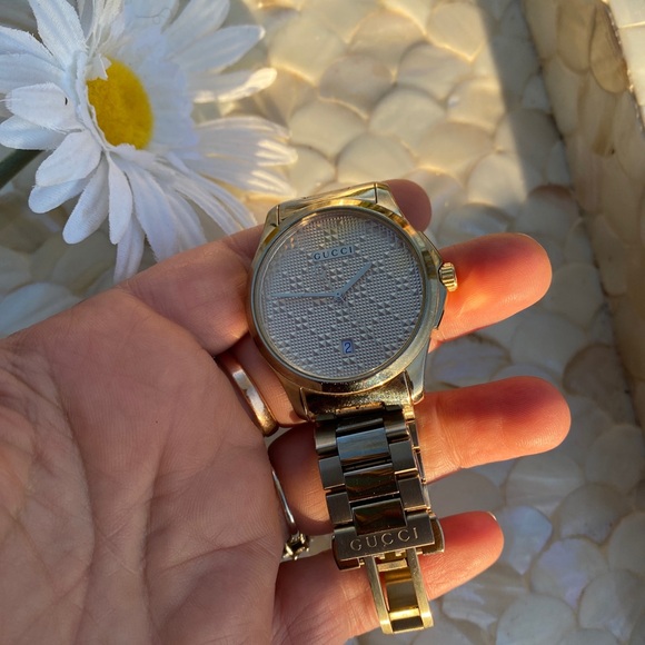 Authentic Gucci 126.4 Stainless Steel Men's Watch (a233) - Picture 13 of 16